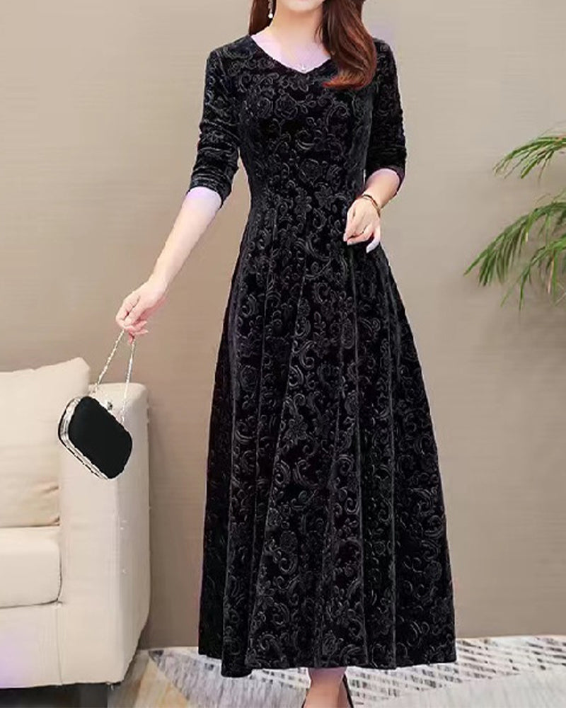 Amelia - Elegant Women&