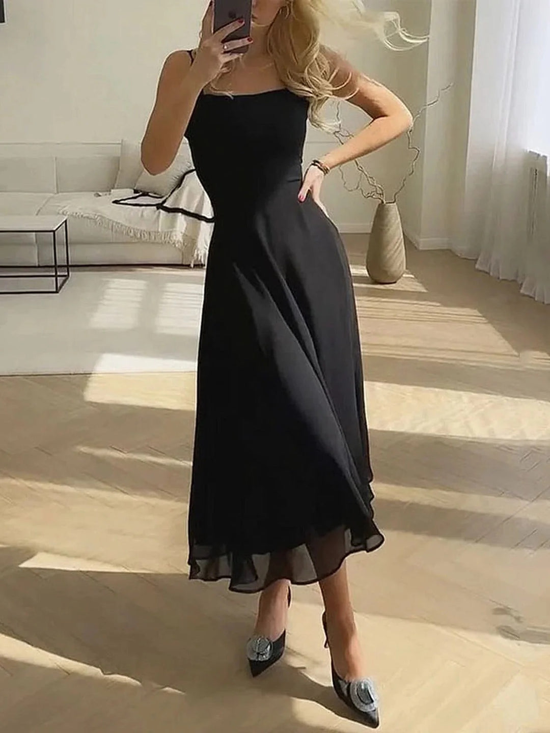 Charlotte - Elegant Women&