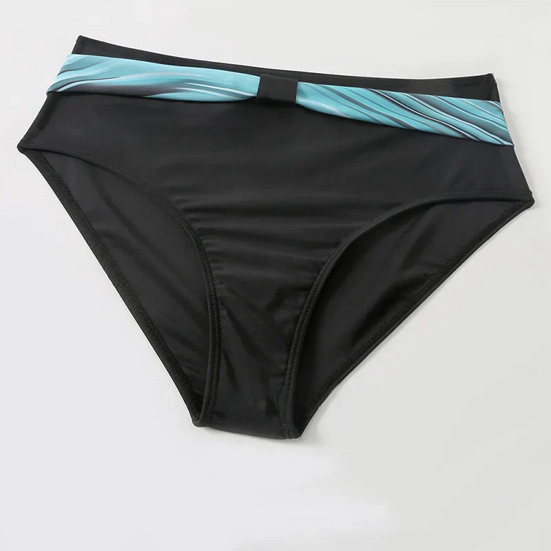 Chloe - Chic Women&
