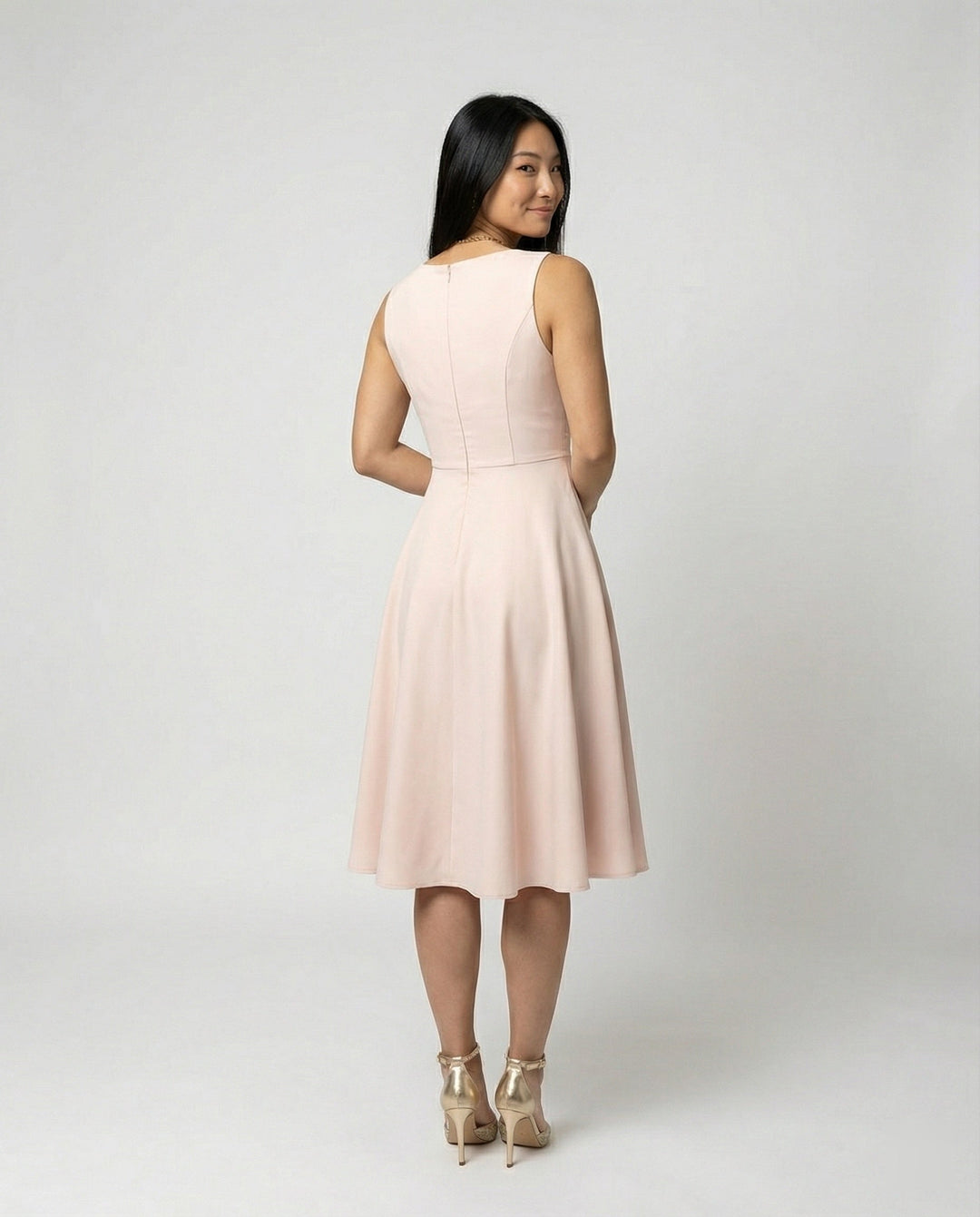 Ella - Elegant Women&