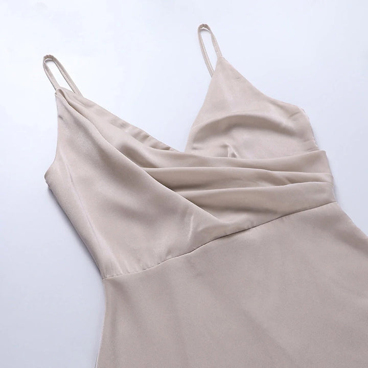 Evelyn - Elegant Women&