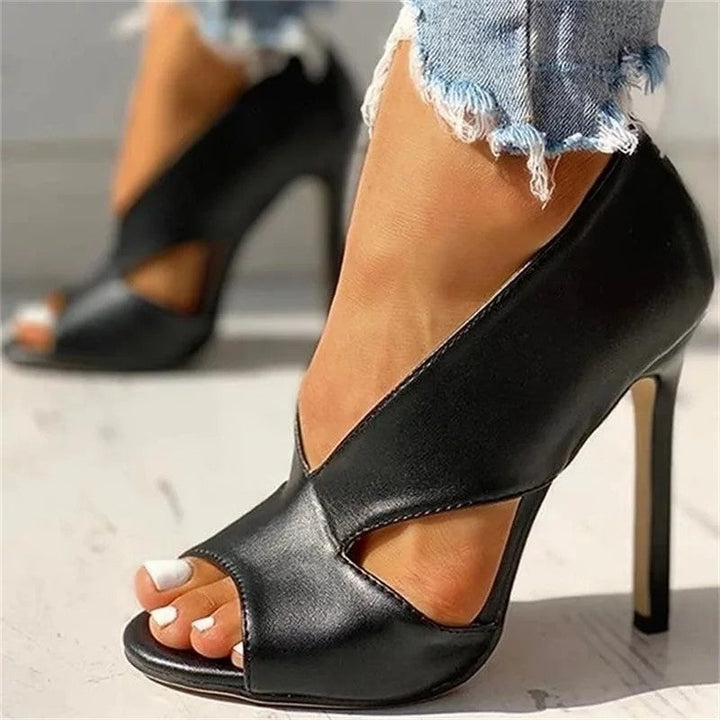 Mia - Elegant Women&