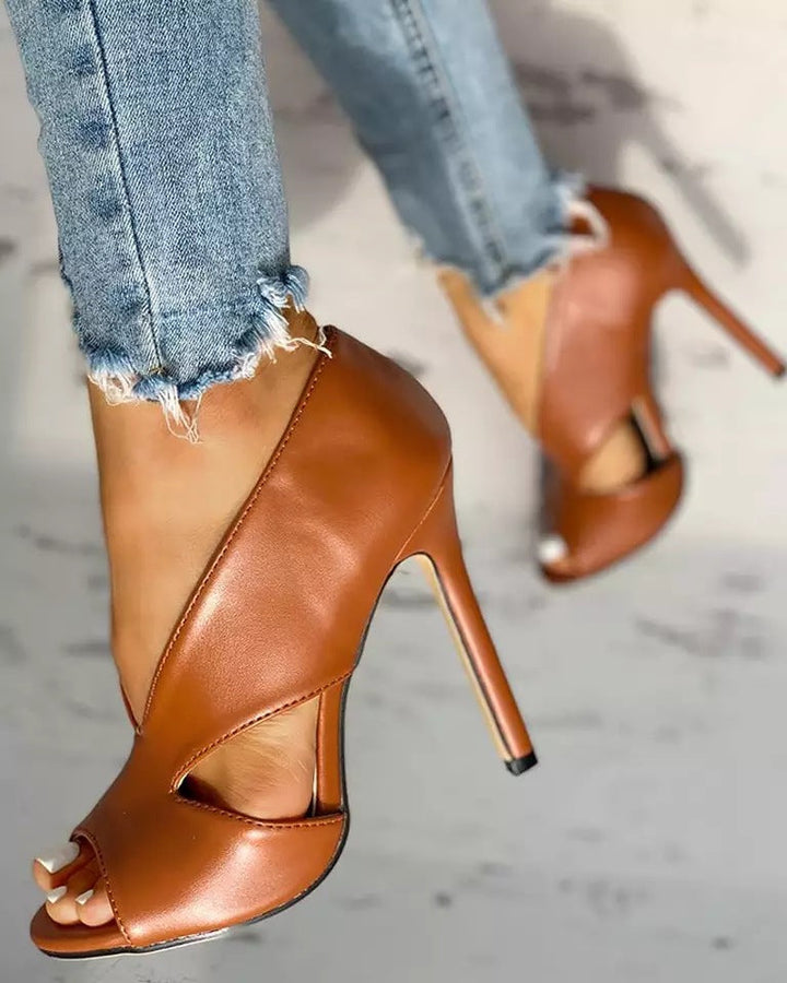 Mia - Elegant Women&