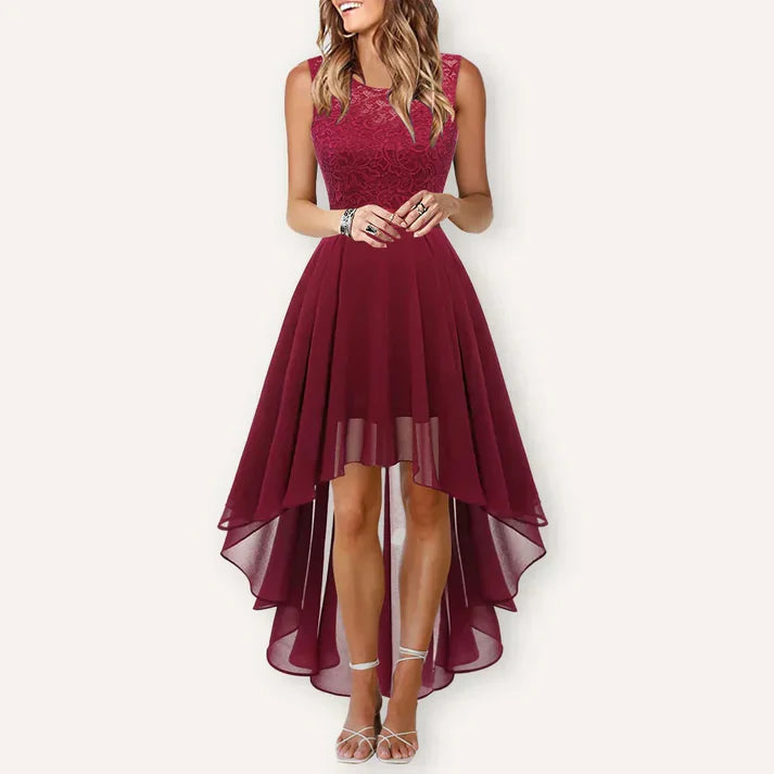 Naomi - Elegant Women&