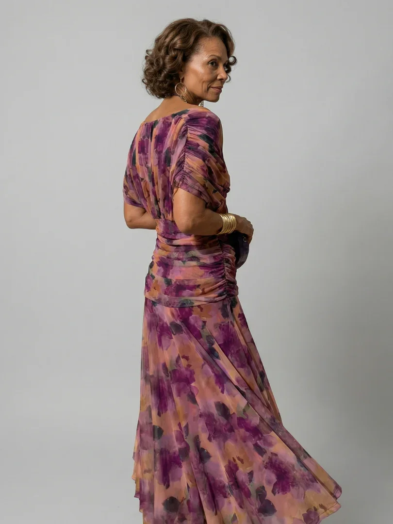 Sophia - Elegant Women&
