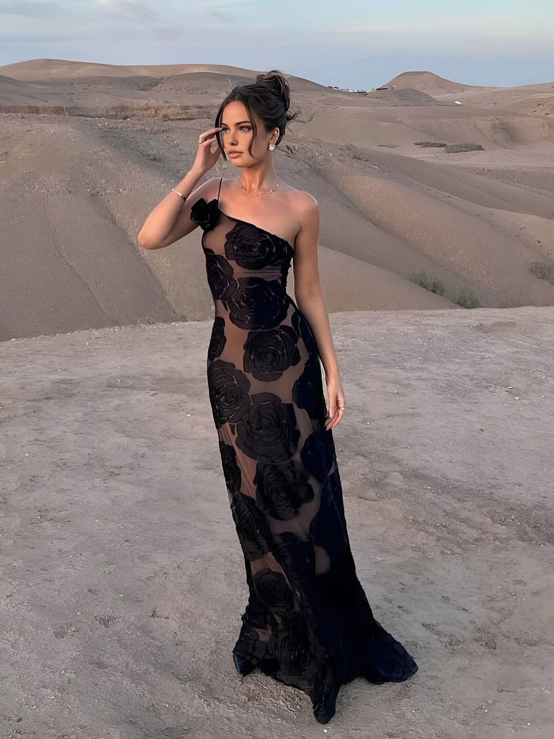 Sophia - Elegant Women&