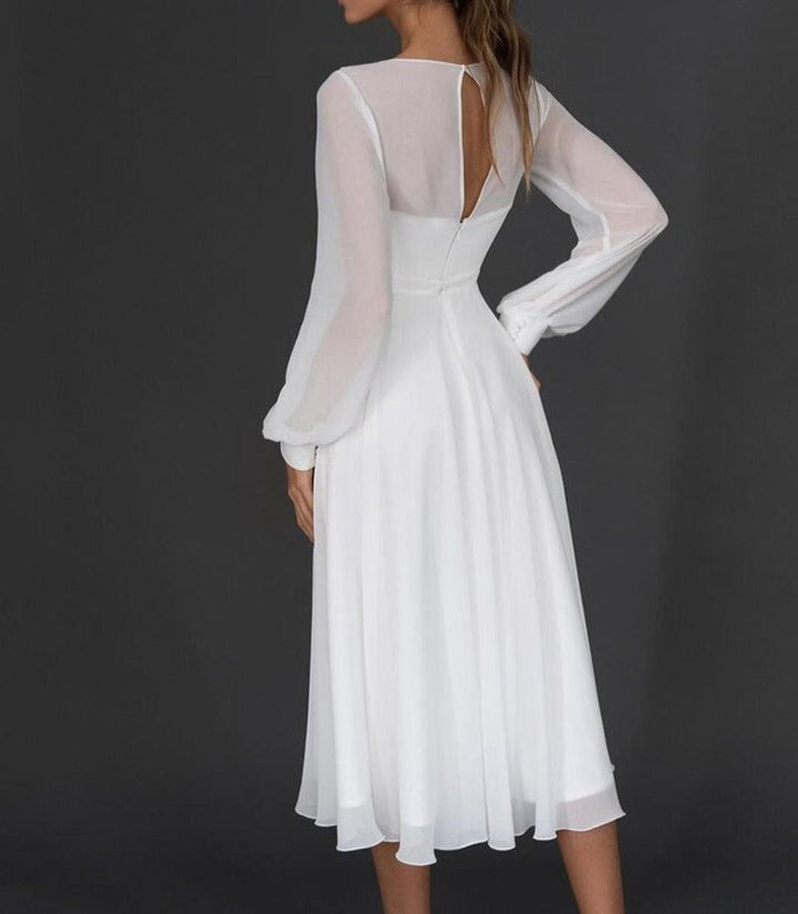 Victoria - Elegant Women&